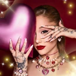 Ariana Grande Wallpapers icon