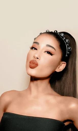 Ariana Grande Wallpapers screenshot 5
