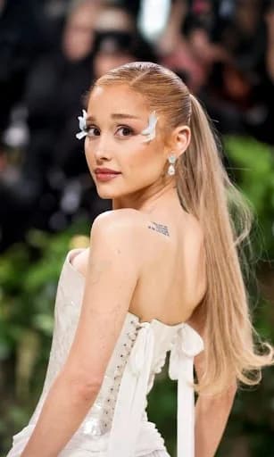 Ariana Grande Wallpapers screenshot 3